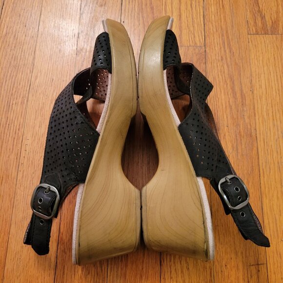 Dansko JACINDA Perforated Leather Sandals 41 Black Tan Wedge Open Toe 10.5 11 - Picture 7 of 8